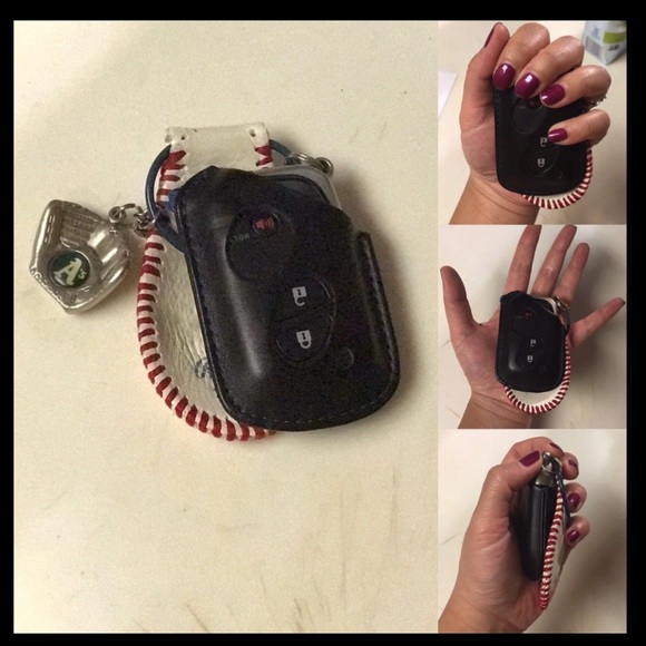 2 Official MLB /MiLB  Leather Baseball Keychain - Picture 6 of 8